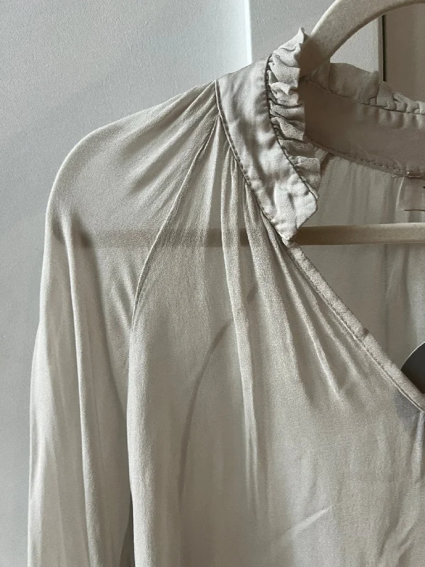 Chiffon blouse with rouched collar Contemporary 